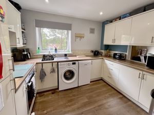 Kitchen - click for photo gallery